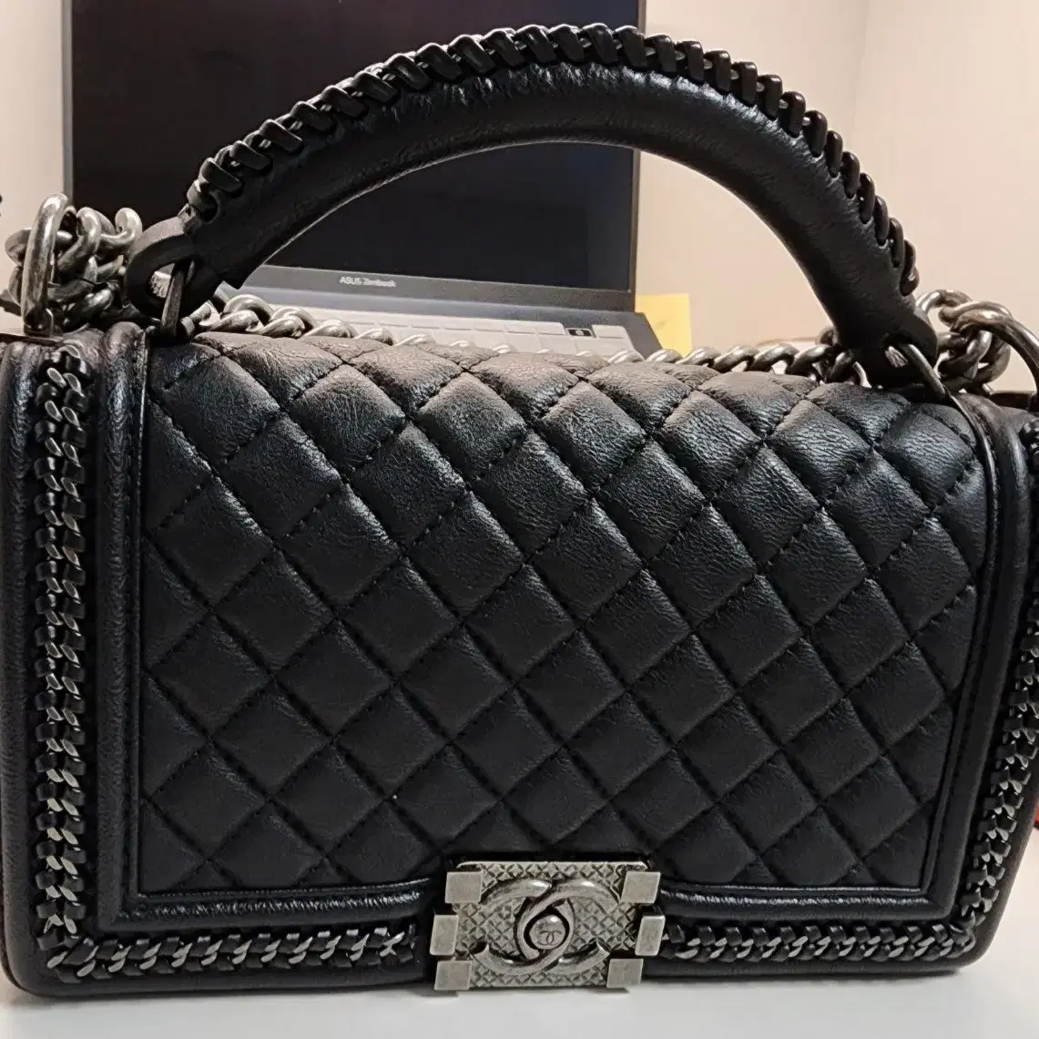 VINTAGE シャネル トップハンドル BOY CHANEL 20cm ブラック ボーイシャネル トップハンドル フラップ バッグ ブラック 黒