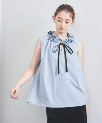 UNITED ARROWS 새상품급 오간자 프릴 슬리브리스 블라우스