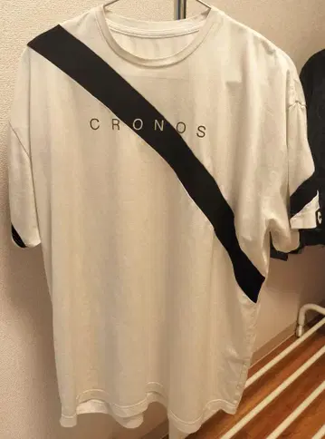크로노스 SLING LINE OVERSIZE 티셔츠 WHITE