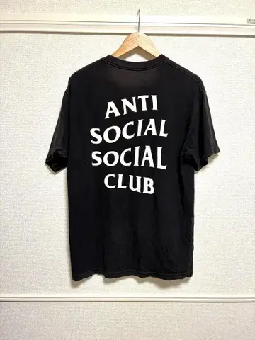 ANTI SOCIAL SOCIAL CLUB 블랙 티셔츠
