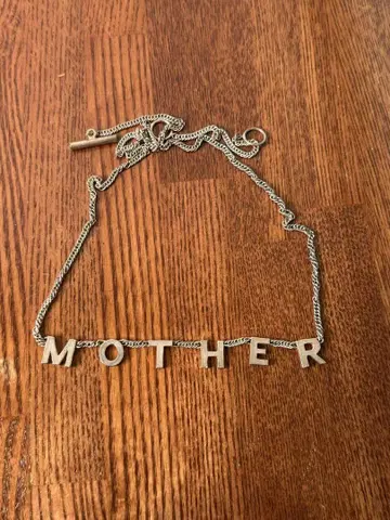 질샌더 MOTHER 목걸이