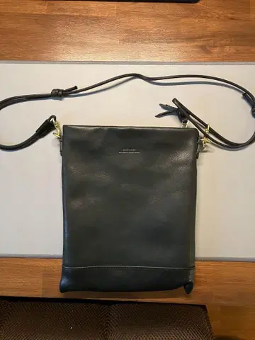 BEAMS 별주 SLOW / Sacoche 사코슈 블랙
