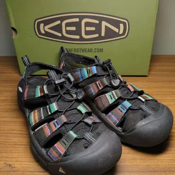 125-55 KEENNewportH2 샌들 26.0cm