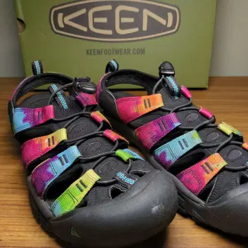 126-54 KEEN NewportH2 샌들 28.0cm
