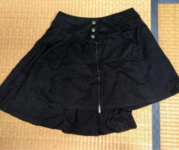 블랙 피스 나우 블랙 미니 스커트 버튼 3개 지퍼 포함
