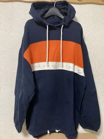 MOUSSY 후드티