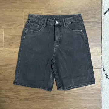 다크 그레이 데님 숏팬츠