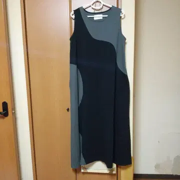 n'Or LABEL 슬리브리스 롱 원피스