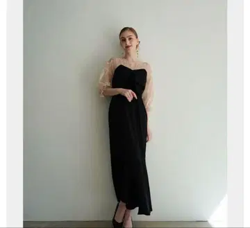 Acka 시어 퍼프 드레스 블랙