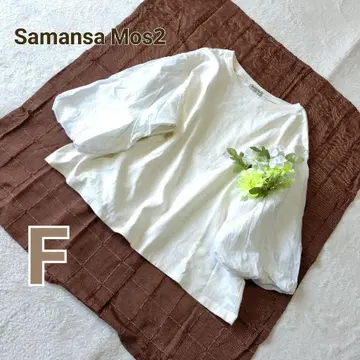 사만사 모스모스 벌룬 슬리브 이소재 절개 티셔츠