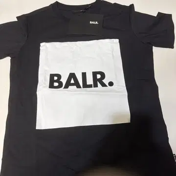 BALR. 블랙 티셔츠 미사용 새상품