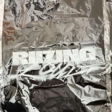 [미개봉 새상품] RIIZE riize 라이즈 로고 티셔츠