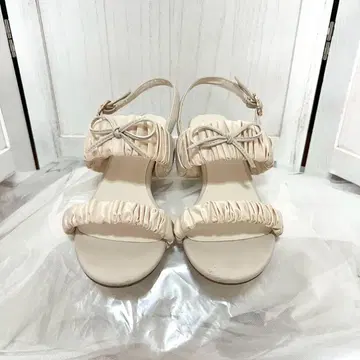axesfemme 클리어 힐 개더 샌들