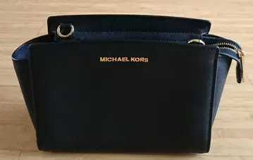 MICHAEL KORS 블랙 숄더백