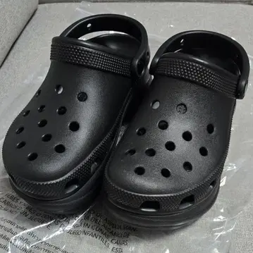 Crocs 블랙 클로그 샌들 21cm