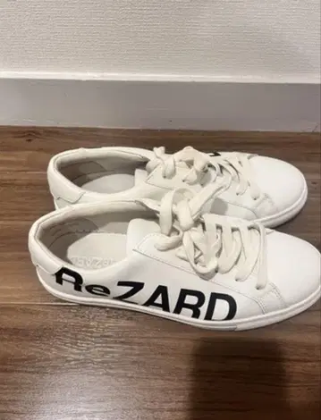 ReZARD 화이트 스니커즈 24cm