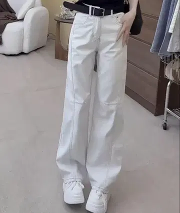 화이트 데님 와이드 레그 팬츠 53kg~60kg