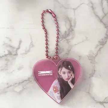 LE SSERAFIM 109 POPUP STORE 키링 사쿠라