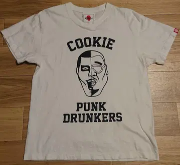 PUNK DRUNKERS 쿠키 티셔츠
