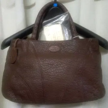 IBIZA 다크 브라운 가죽 토트 백