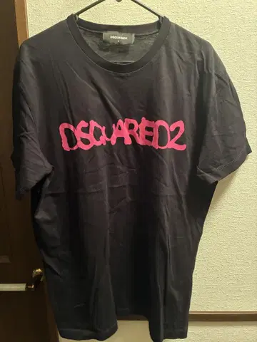 DSQUARED2 핑크 로고 티셔츠 블랙 미사용에 가까움
