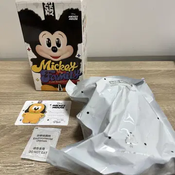 POPMART 팝마트 미키 패밀리 플루토