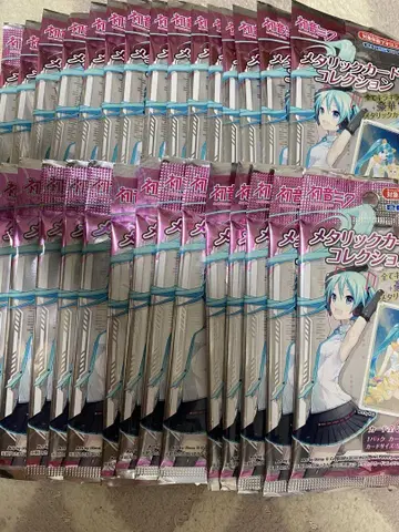 하츠네 미쿠 메탈릭 카드 컬렉션