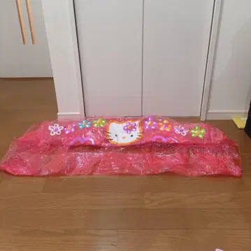 헬로키티 에어 소파