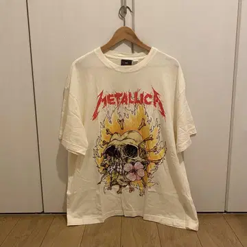 [ H&M ] METALLICA 루즈핏 티셔츠