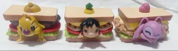 스티치 샌드위치 피규어 3점 세트