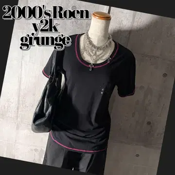 2000's Roen T-shirt rhinestone scull y2k