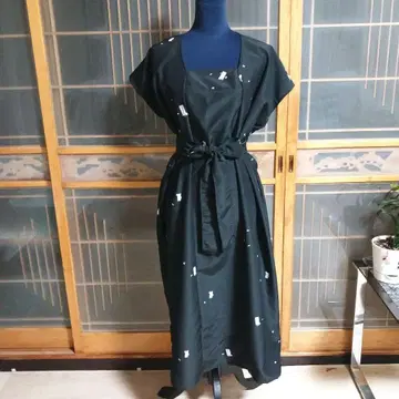 워셔블 기모노를 리메이크하여 부드럽고 가벼운 원피스를 만들었습니다.