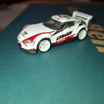 GReddy Supra 미니카 화이트/레드