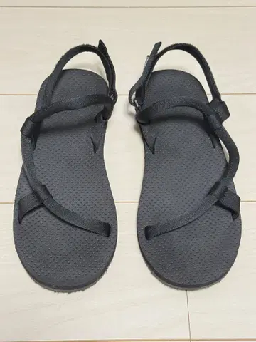 몽벨 락온 샌들 L 사이즈 (26.5 - 27.5cm) 블랙