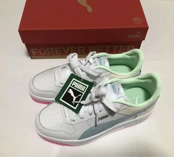 푸마 PUMA 통굽 스니커즈 여성용