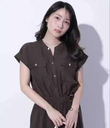 금장 버튼 워크 원피스