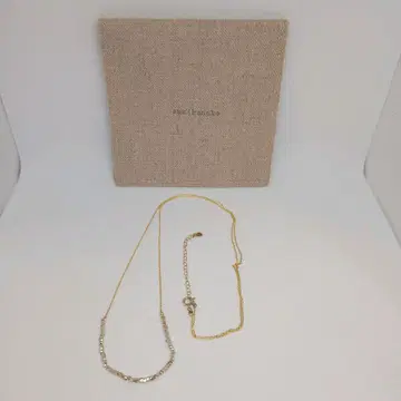 sumikaneko 스미카네코 롱 목걸이 골드 스퀘어 비즈