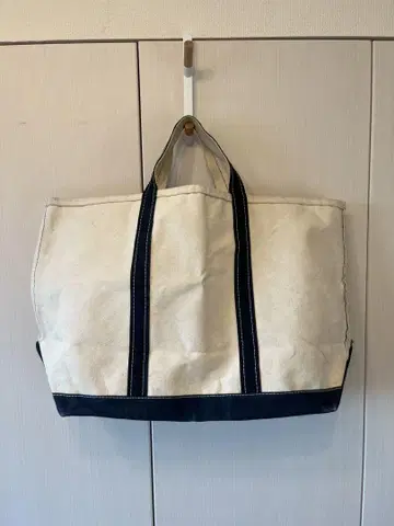 1980년대 L.L.Bean 보트와 토트백