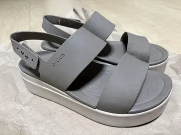Crocs 그레이지 통굽 샌들