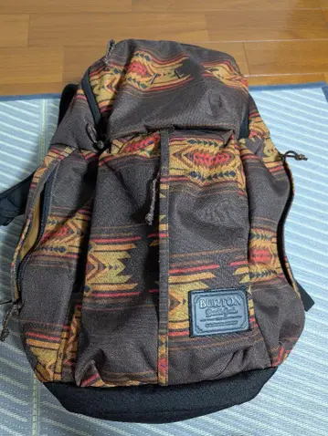 BURTON 에스닉 패턴 백팩