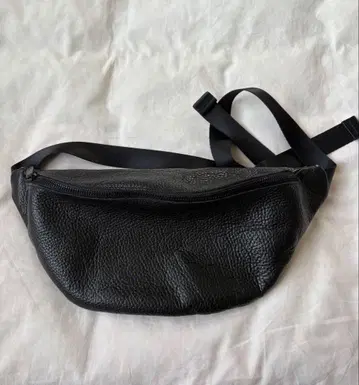 MASSTARD MINIMAL LEATHER 포셰트