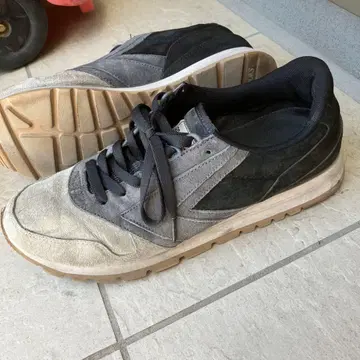BROOKS HERITAGE 채리엇 스웨이드 27.0