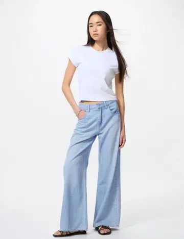 유니클로 드레이프 와이드 플레어 청바지