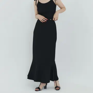 티나조준 롱 스커트 머메이드 밑단 페플럼 허리밴딩 M 블랙