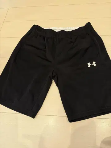 언더아머 블랙 숏팬츠 XL