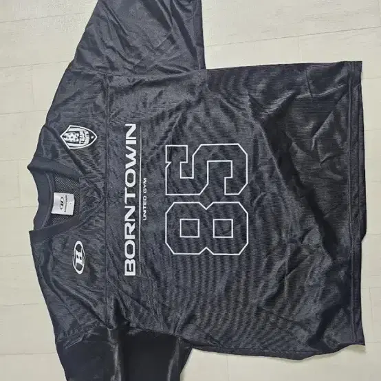 ★2024SS新作★BORN TO WIN★85 RUGBY JERSEY T-SHIRTS MUSINSA | BORN TO WIN 85 RUGBY JERSEY T-SHIRTS [SILVER]