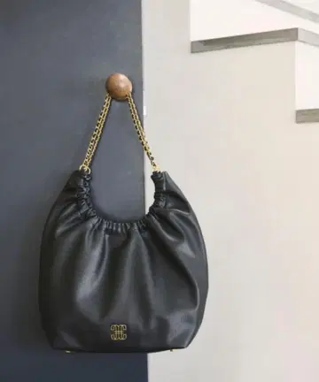 JILL BY JILL STUART 크루아상 버킷 핸드백
