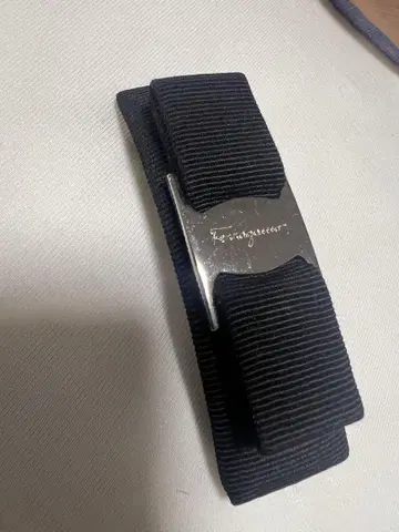 페라가모 빈티지 머리핀 블랙 실버