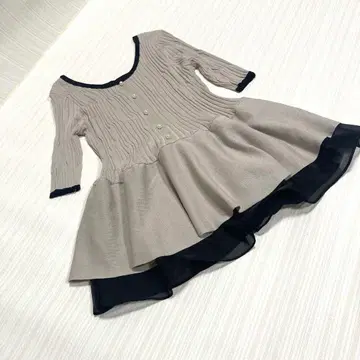 베이지와 네이비 프릴 미니 원피스 M 사이즈