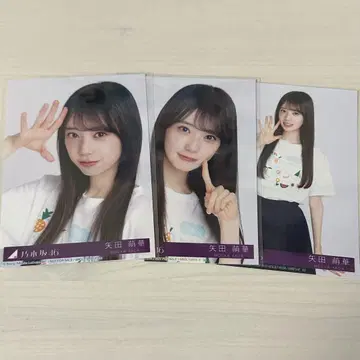 노기자카46 Same numbers 봉입 브로마이드 야다 모에카